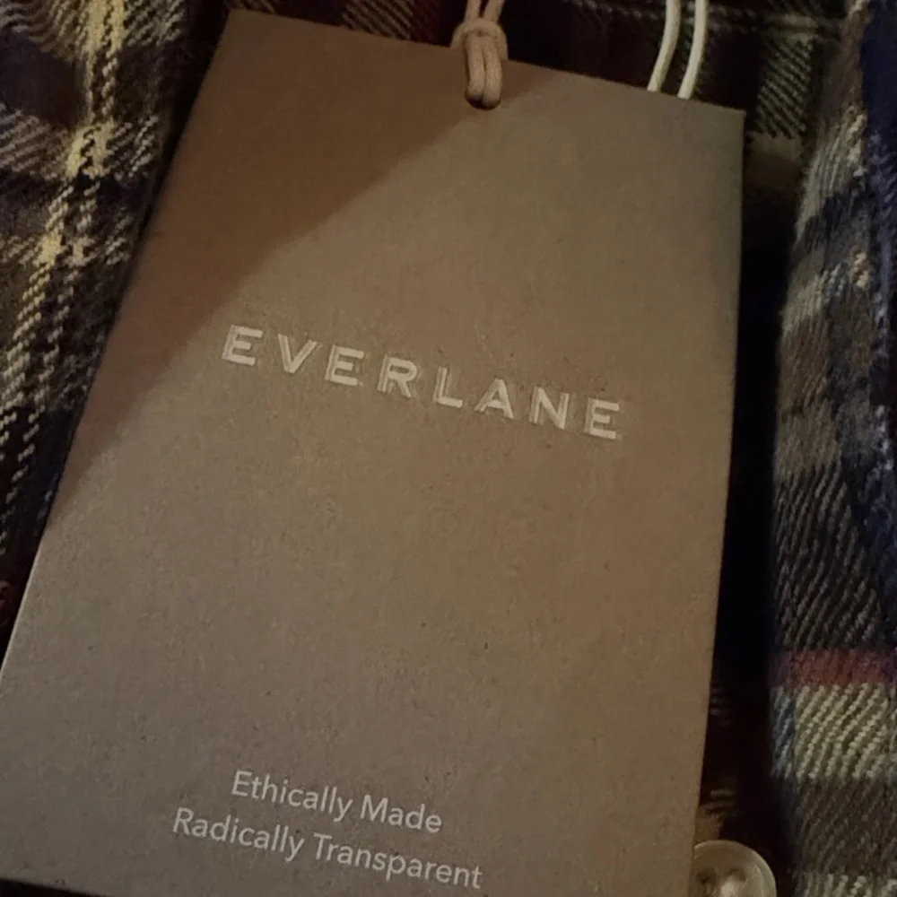 NWT Everlane Women's The Boxy Flannel Plaid Button Down Shirt Brown Plaid XS - Picture 6 of 6